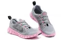 nike aux pieds nus trois modeles femmes etoiles lumiere sport moins cher gris pink